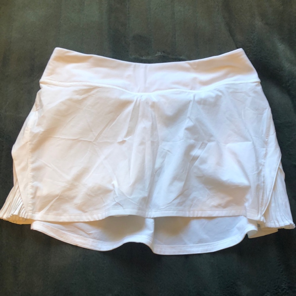 White lululemon tennis skirt